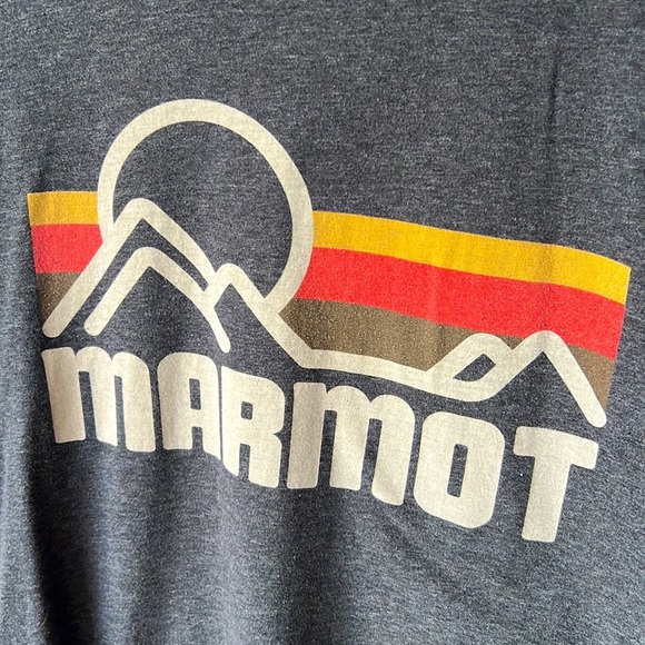 Marmot Coastal T-Shirt With Vintage Mountain Chest Logo in Navy Heather - Picture 2 of 4